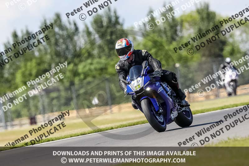 donington no limits trackday;donington park photographs;donington trackday photographs;no limits trackdays;peter wileman photography;trackday digital images;trackday photos